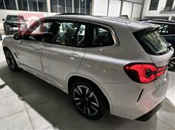 بي ام دبليو iX3